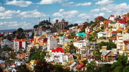 Finde günstige Flüge von Salzburg nach Antananarivo
