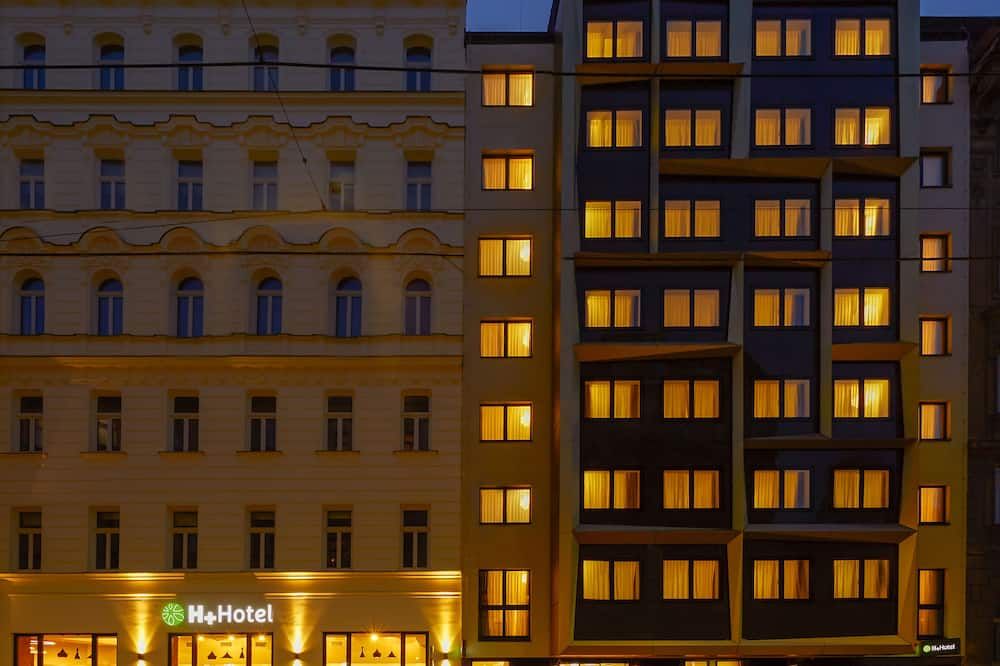 Gebäude