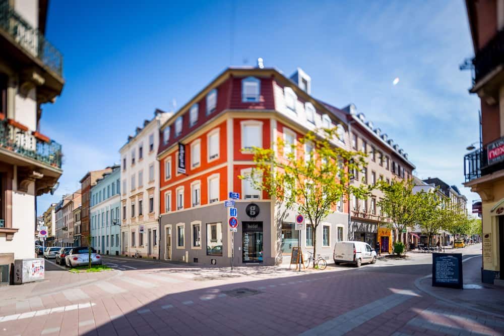Gebäude