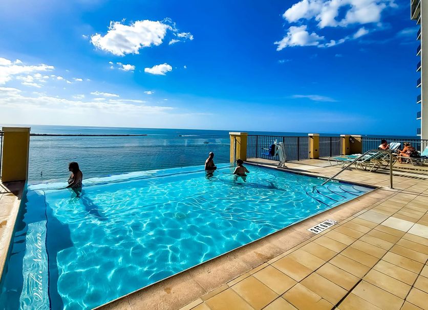 Pool Foto