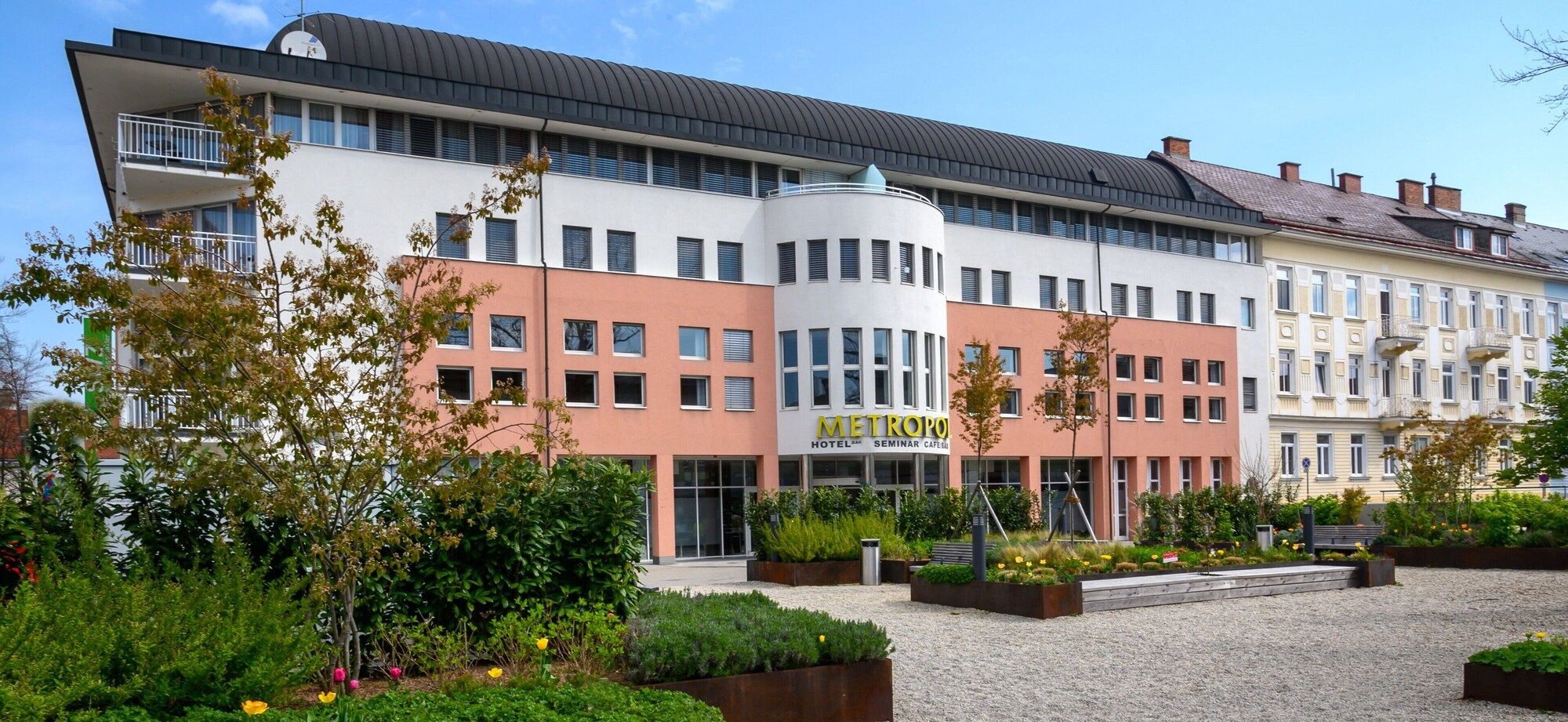 Gebäude