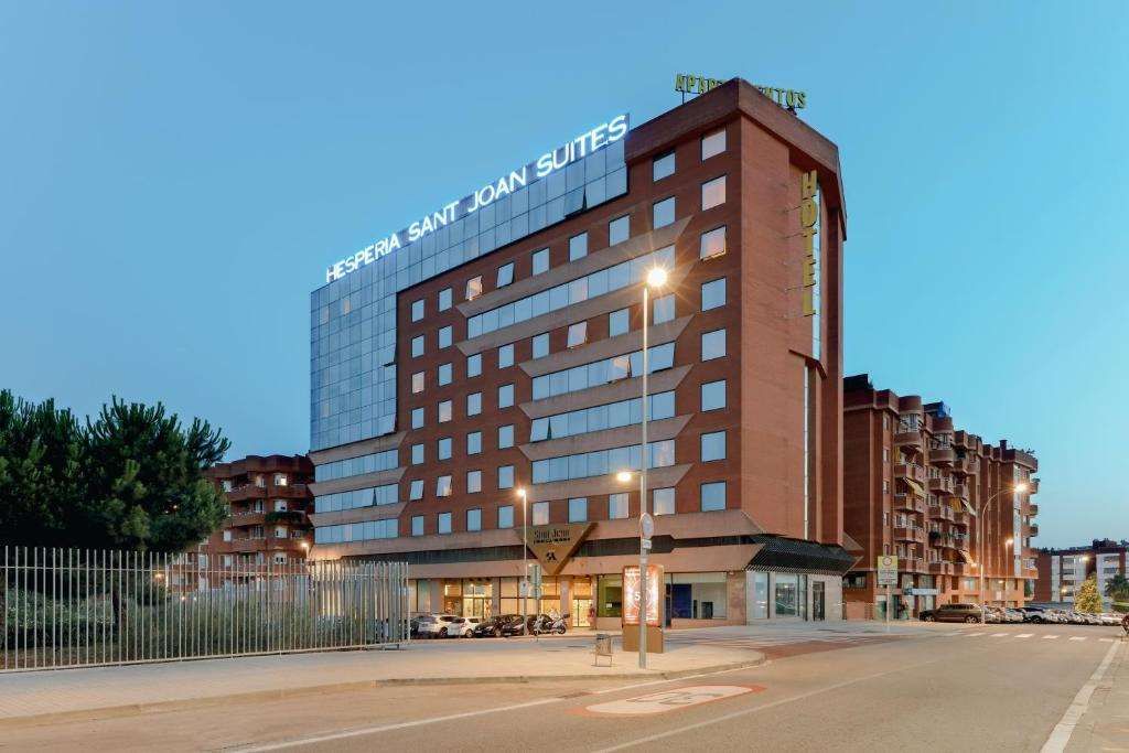 Gebäude