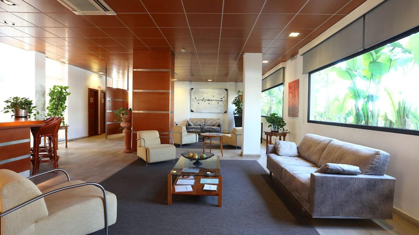 Apartamentos Jade