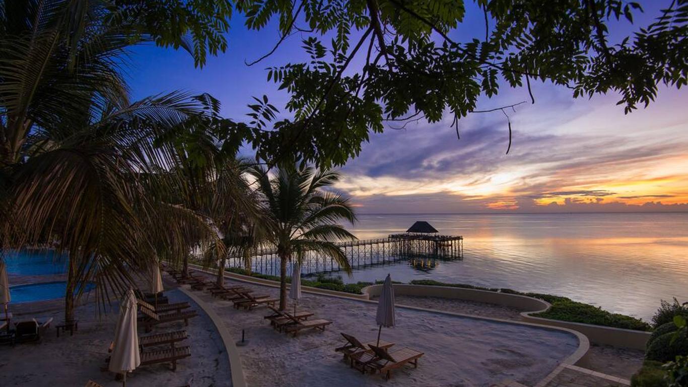 Sea Cliff Resort & Spa