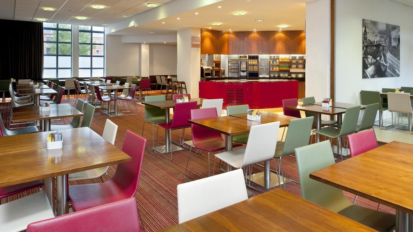 Holiday Inn Express London - City