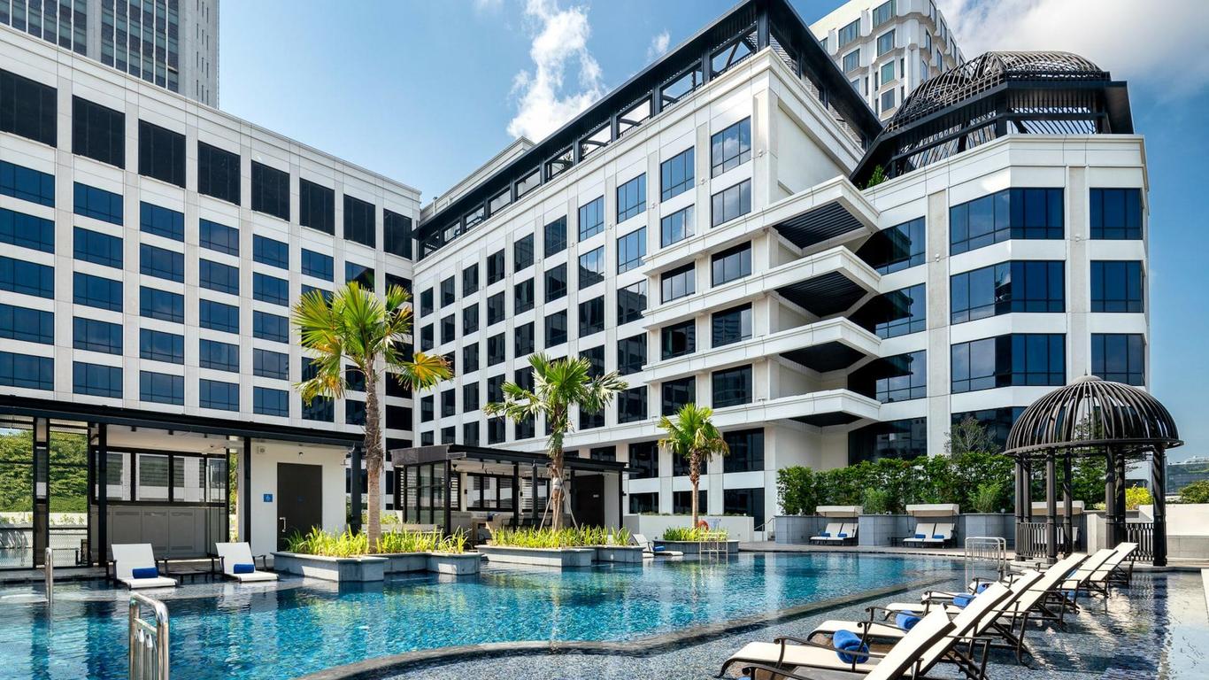 Grand Park City Hall