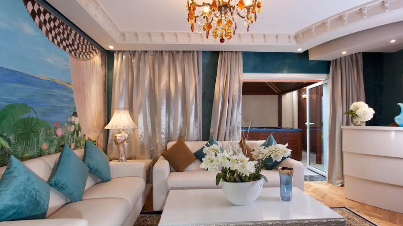 Art Palace Suites & Spa