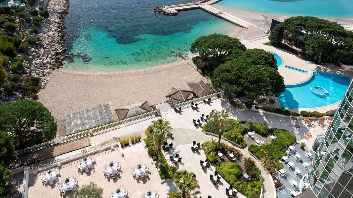 Le Méridien Beach Plaza