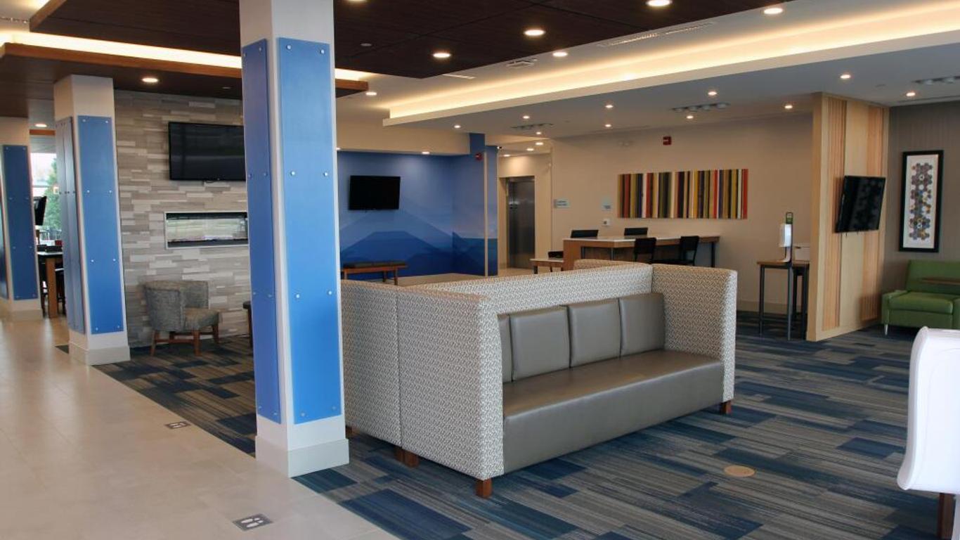 Holiday Inn Express & Suites Collingwood