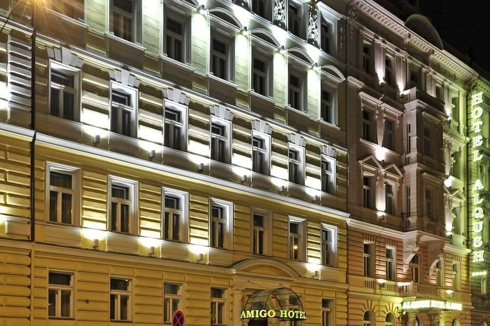 Gebäude