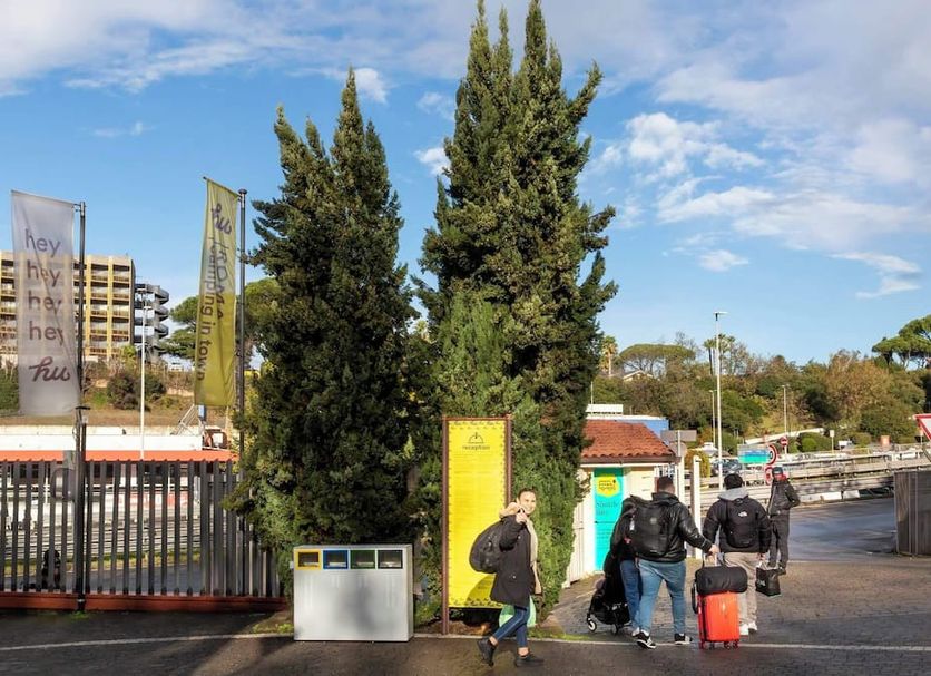 Außenansicht Foto